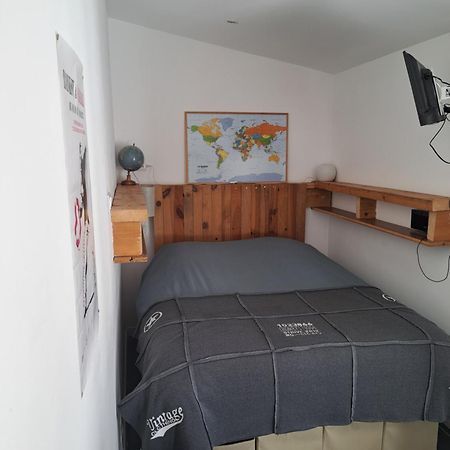 Petit Studio Independant Dans Jardin Avec Parking Et Portail Electrique Marsilya Dış mekan fotoğraf